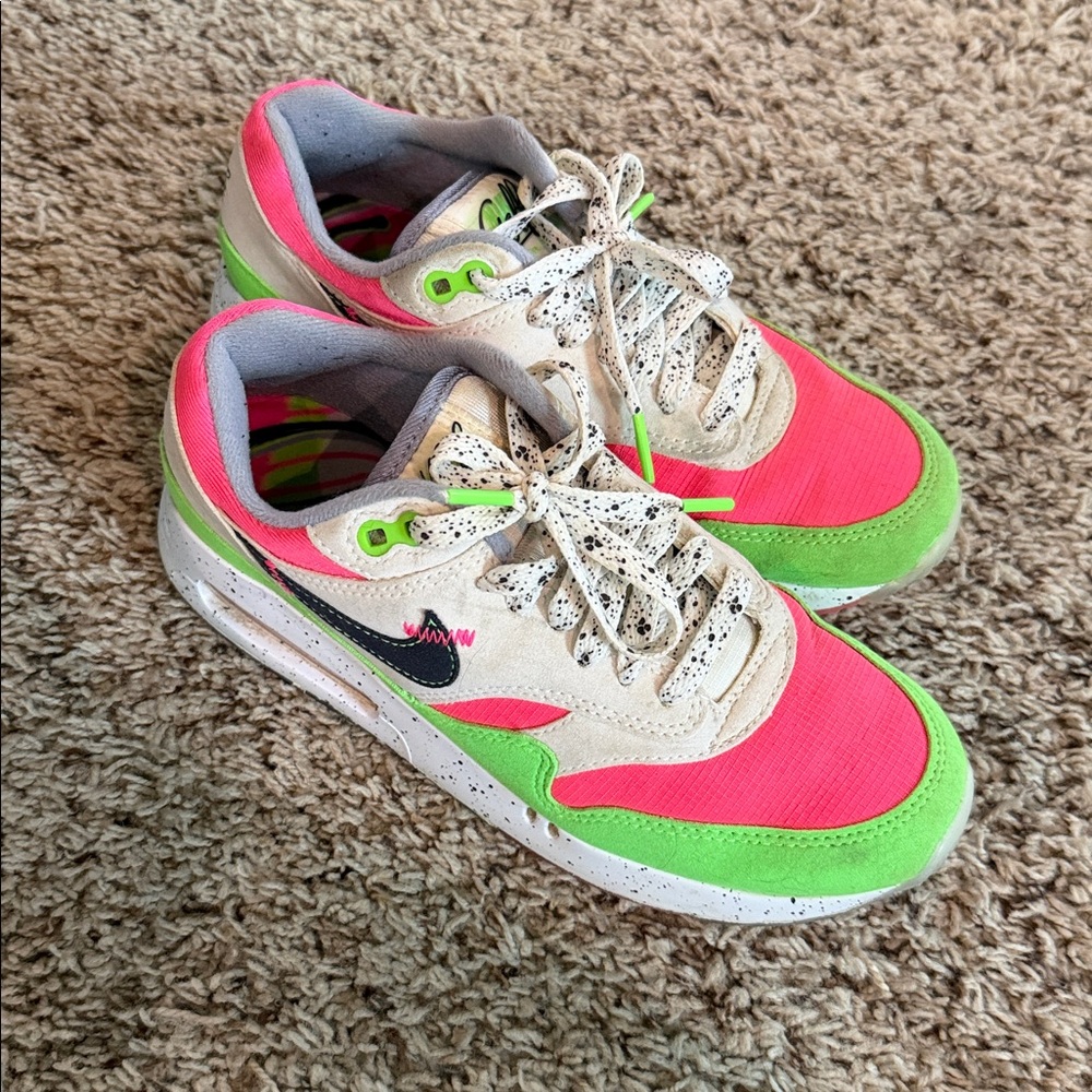 Nike Golf Shoes Pink and Green with White and Gray Highlights